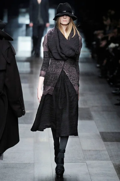 Look 37